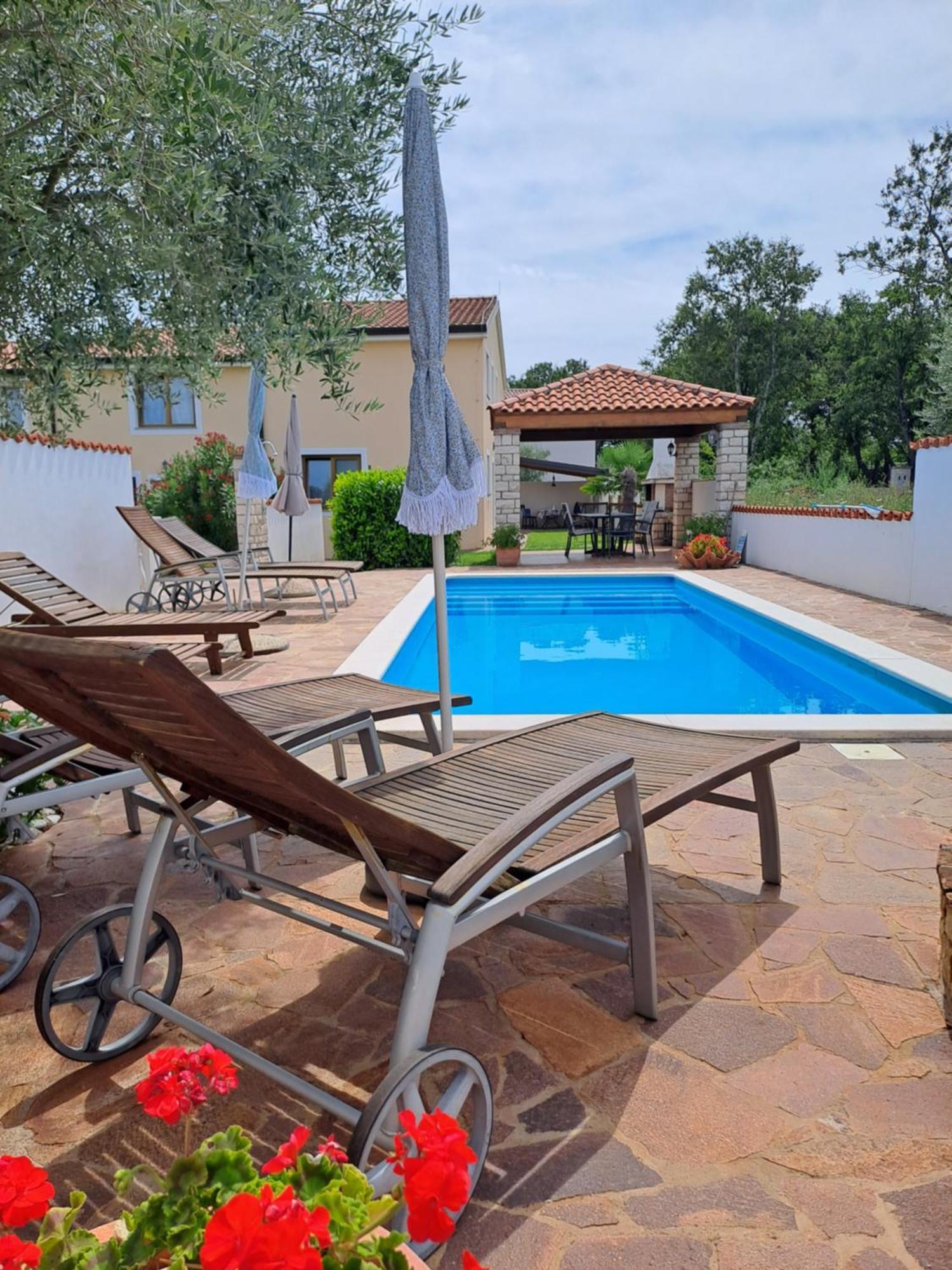 Villa "Pied-A-Terre" Residence & Spa Umag Extérieur photo
